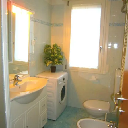 Marcella * 比比翁